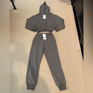 Zara sweatsuit set with hoodie